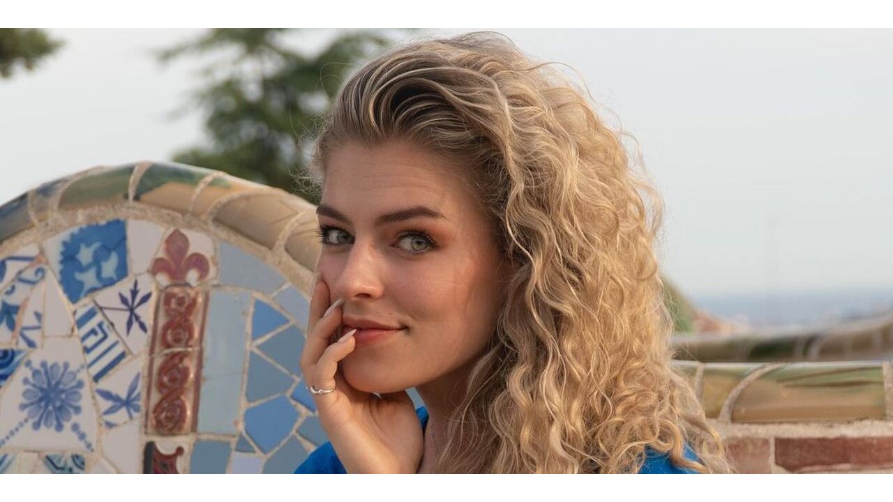 Illustratie voor: De relatie van K3 Julia is over en uit