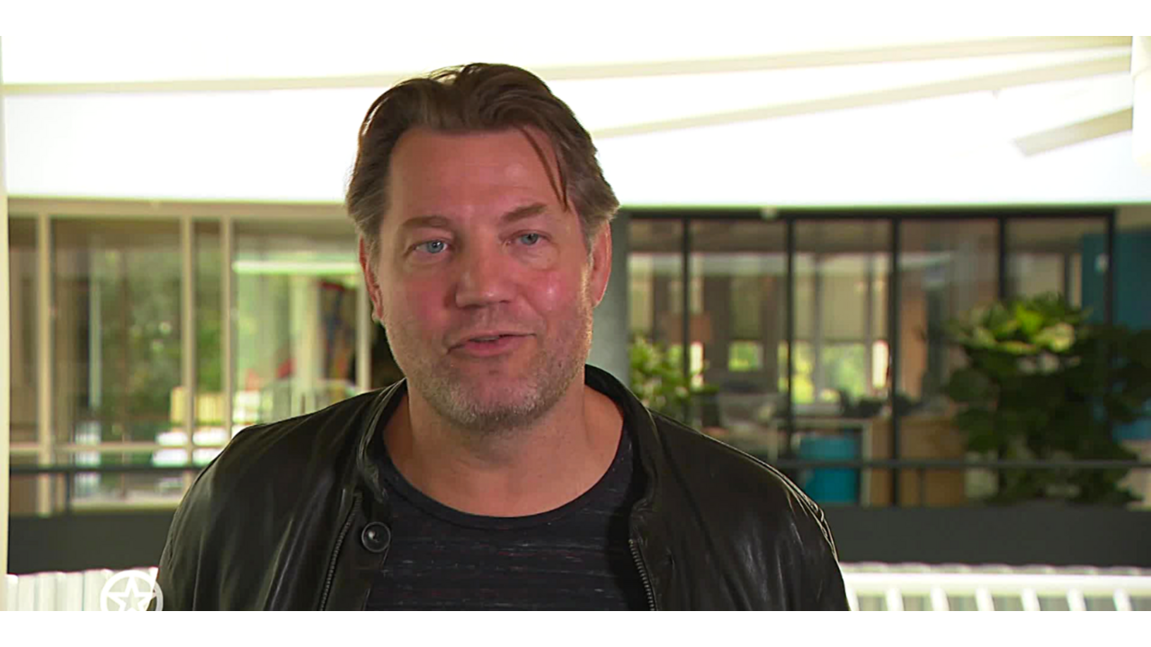 Illustratie voor: Dennis van der Geest woest om geruchten over vreemdgaan: ‘Ik ben verdrietig’