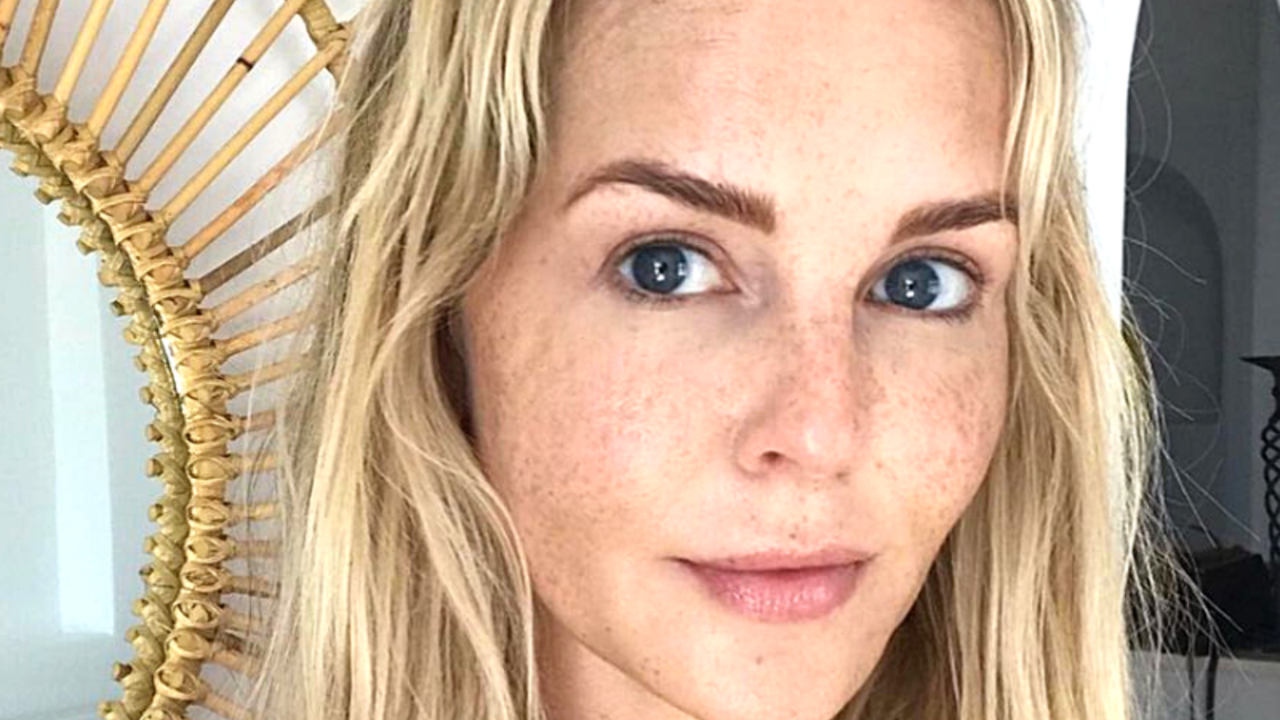 Illustratie voor: Chantal Janzen betrapte haar ex op vreemdgaan: ‘Condoom uit de prullenbak’