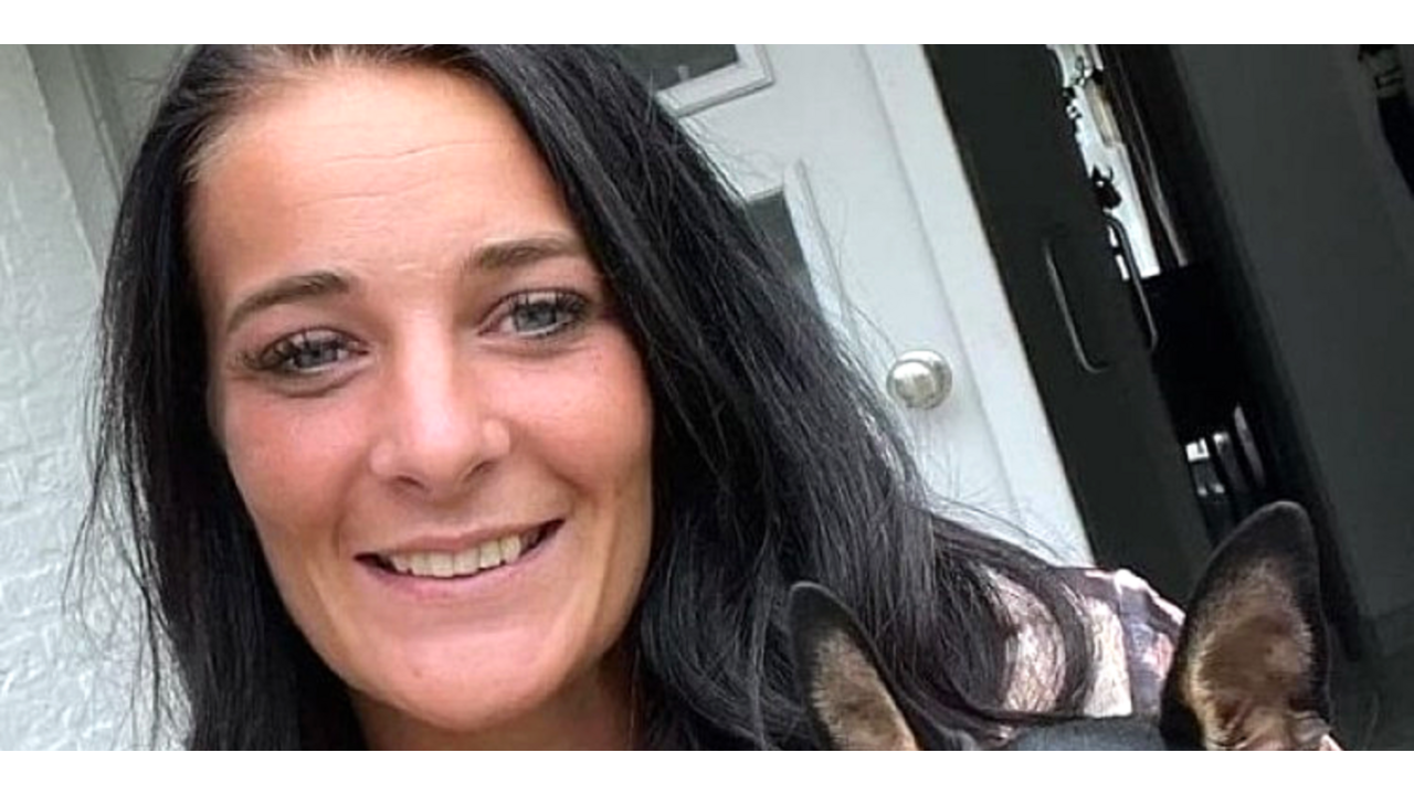 Illustratie voor: Nicol Kremers heeft het zwaar: ‘Ik heb al mijn gevoelens en pijn diep weggestopt’