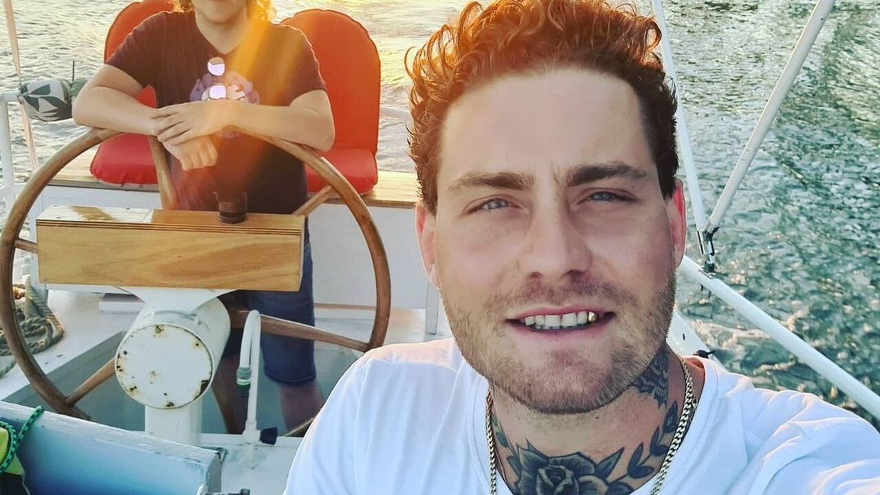 Illustratie voor: De transformatie van Douwe Bob door de jaren heen