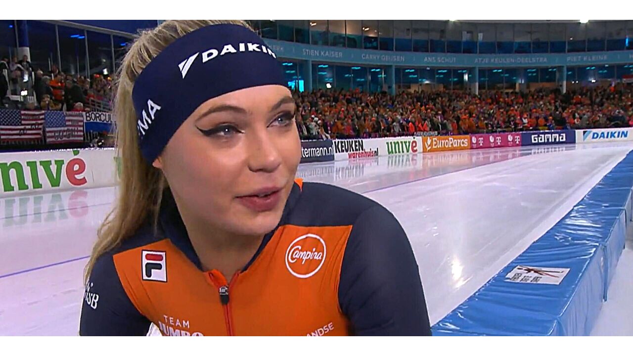 Illustratie voor: Een zware periode voor Jutta Leerdam: ‘Op het punt van huilen’