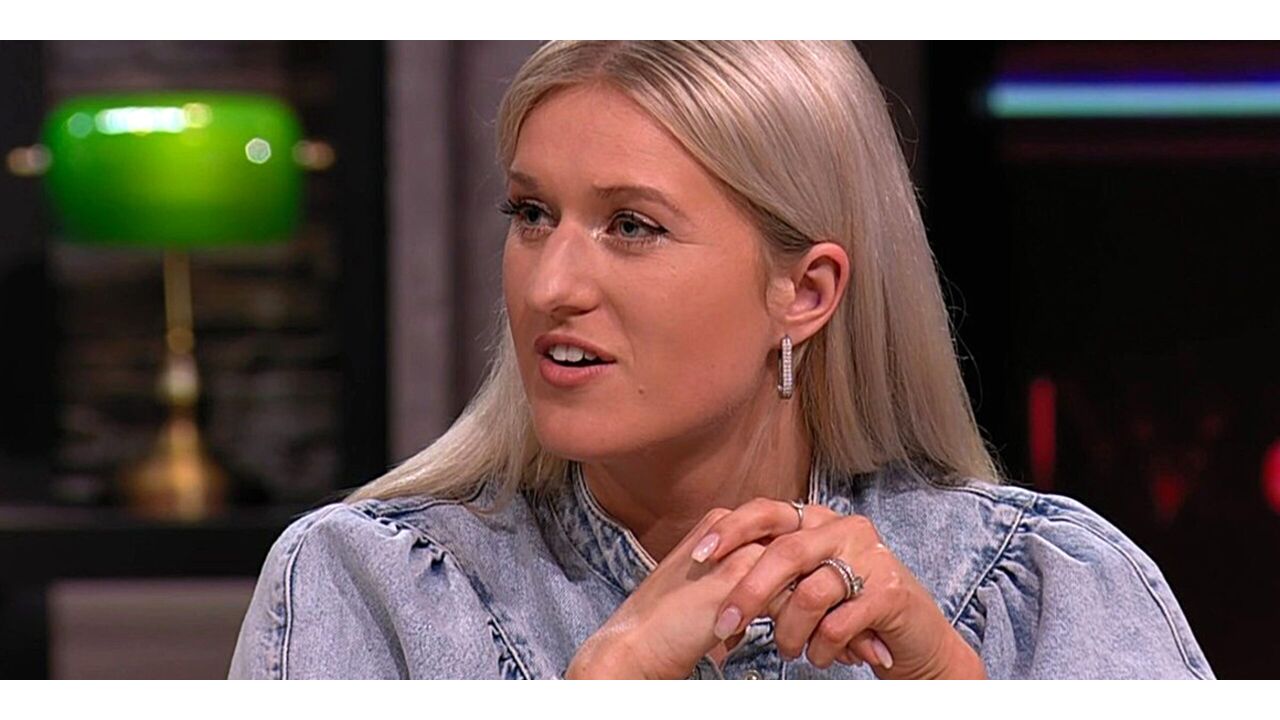 Illustratie voor: Britt Dekker herdenkt overleden vader: ‘Kon je maar terugkomen’