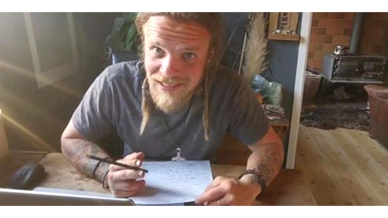Bram schrijft eigen boek