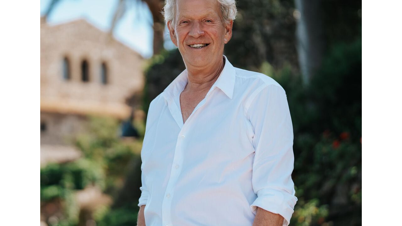 bb 2024 albert portrait 4 5