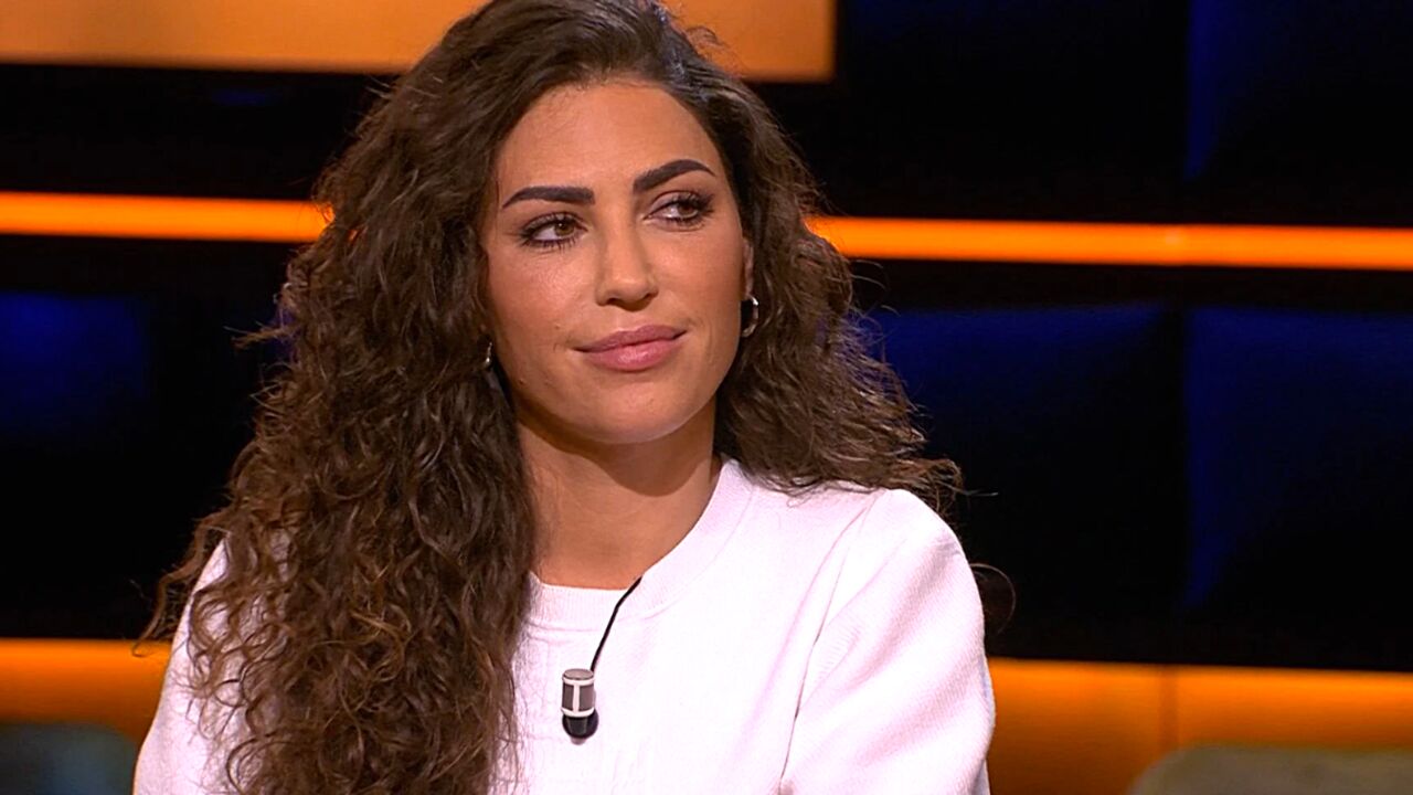 Illustratie voor: Yolanthe Cabau emotioneel op verjaardag
