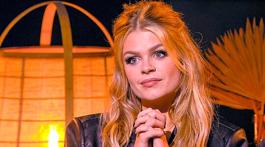 Illustratie voor: Dit bedrag vraagt Davina Michelle voor een optreden van 30 minuten