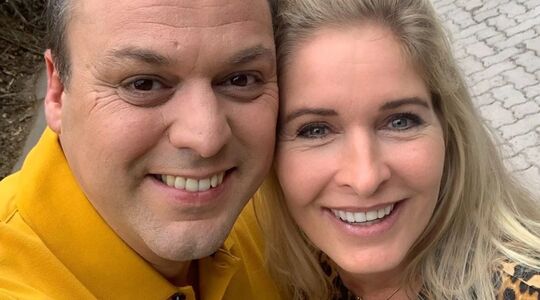 Illustratie voor: Frans Bauer was bang dat Mariska zou overlijden: ‘Kan ik niet aan’