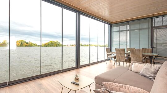 Illustratie voor: Het penthouse van deze bekende Nederlander staat al zeven jaar te koop