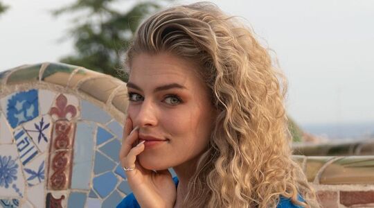 Illustratie voor: De relatie van K3 Julia is over en uit