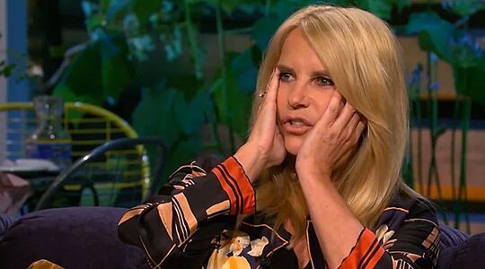 Illustratie voor: Linda de Mol en Jeroen Rietbergen verbergen hun relatie niet langer