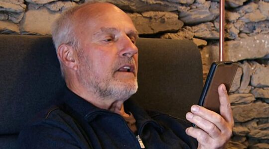Leendert deelt details