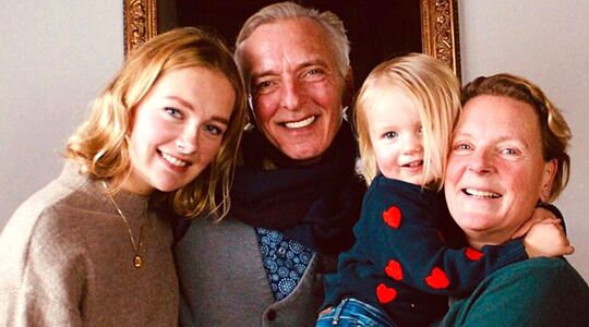 Familie Meiland gaat met de bus
